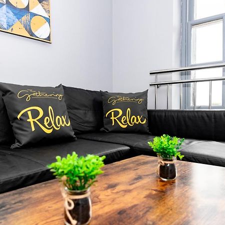 The Eistedfod Penthouse - Berwyn House Apartment Рексъм Екстериор снимка
