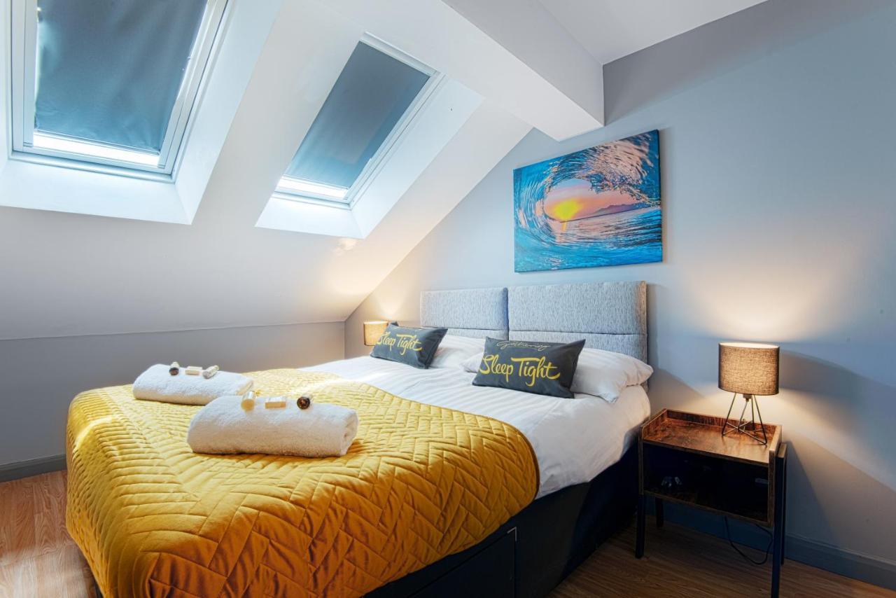 The Eistedfod Penthouse - Berwyn House Apartment Рексъм Екстериор снимка