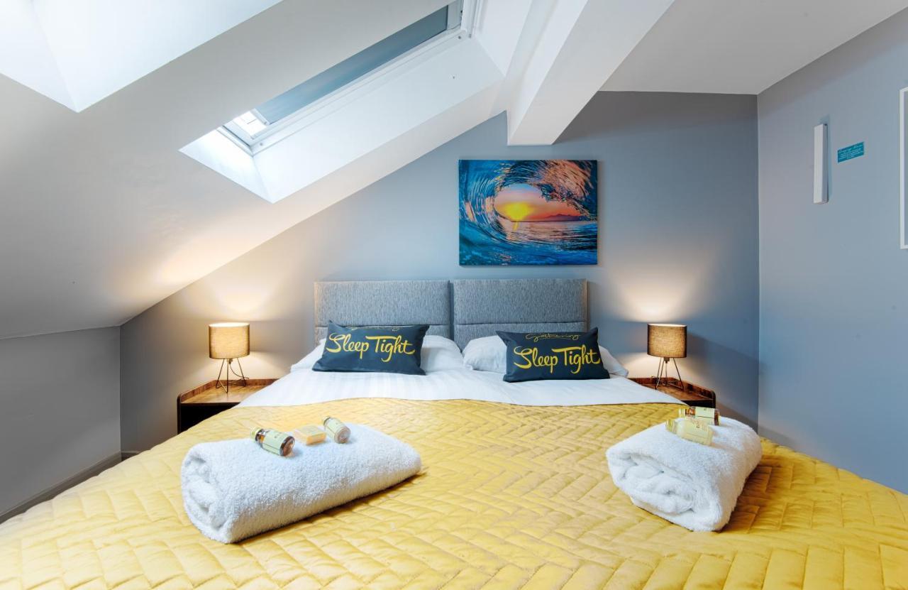 The Eistedfod Penthouse - Berwyn House Apartment Рексъм Екстериор снимка