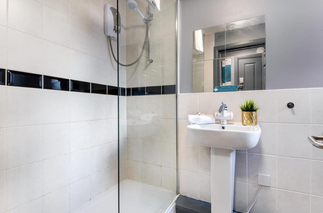 The Eistedfod Penthouse - Berwyn House Apartment Рексъм Екстериор снимка